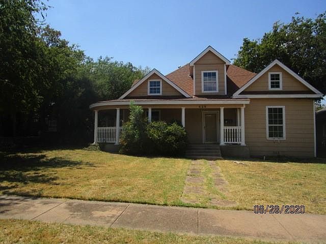 1st image of 426 Poplar St