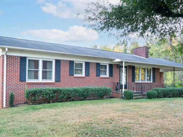 104 Dogwood Dr, Morganton, NC 28655