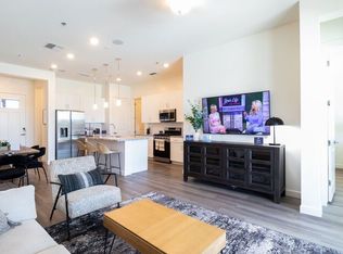 9745 E Hampton Ave, Mesa, AZ 85209