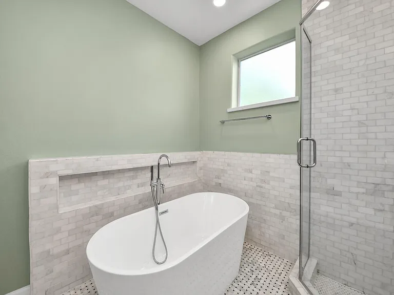 1716 Stuart St — Photo 30