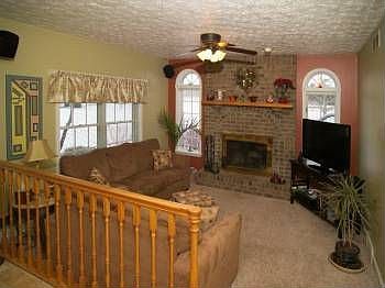 2nd image of 10 Lorric Ln