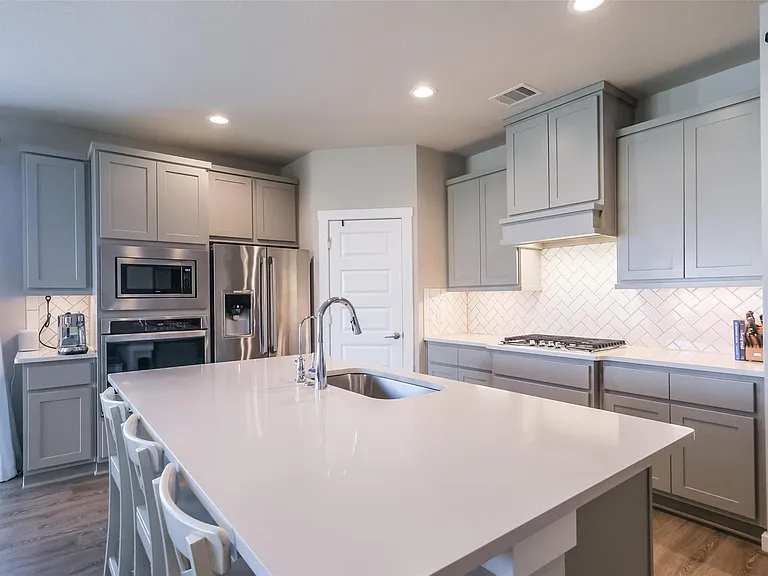 28635 Hazel Trl — Photo 9