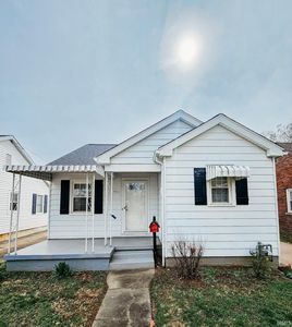 911 Oak Hill Rd, Evansville, IN, 47711