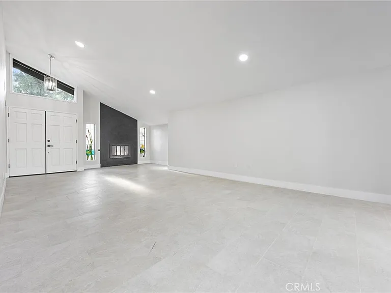 4157 Pinewood Lake Dr — Photo 6