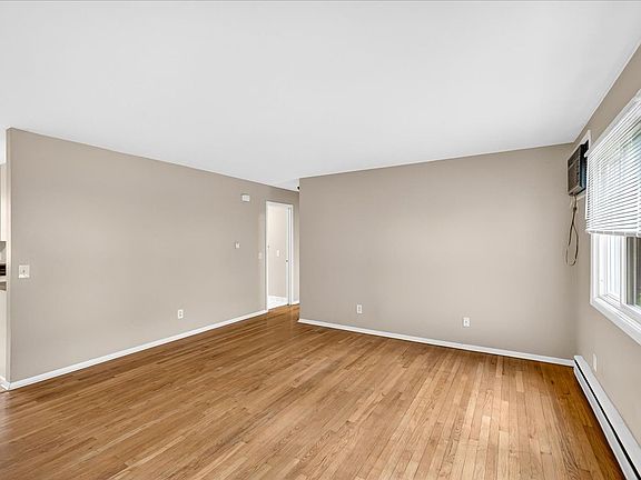 5th image of 5726 Russett Rd APT 8