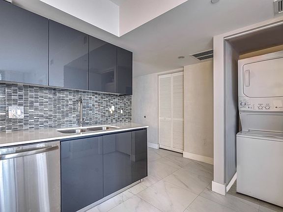 3rd image of 31 SE 6th St #7A