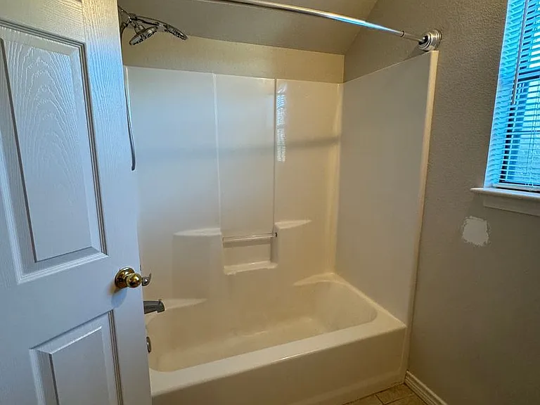 102 Pecan Ridge Rd — Photo 16