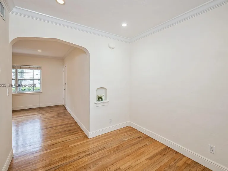237 Madeira Ave #1 — Photo 6