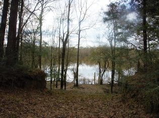 504 1st St E, New Augusta, MS 39462