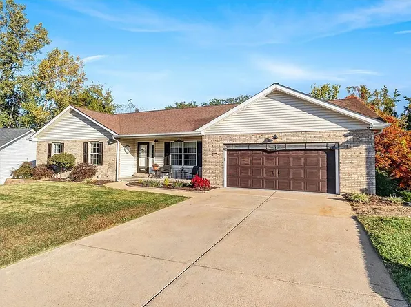 2109 Brookview Ct, Washington, MO 63090