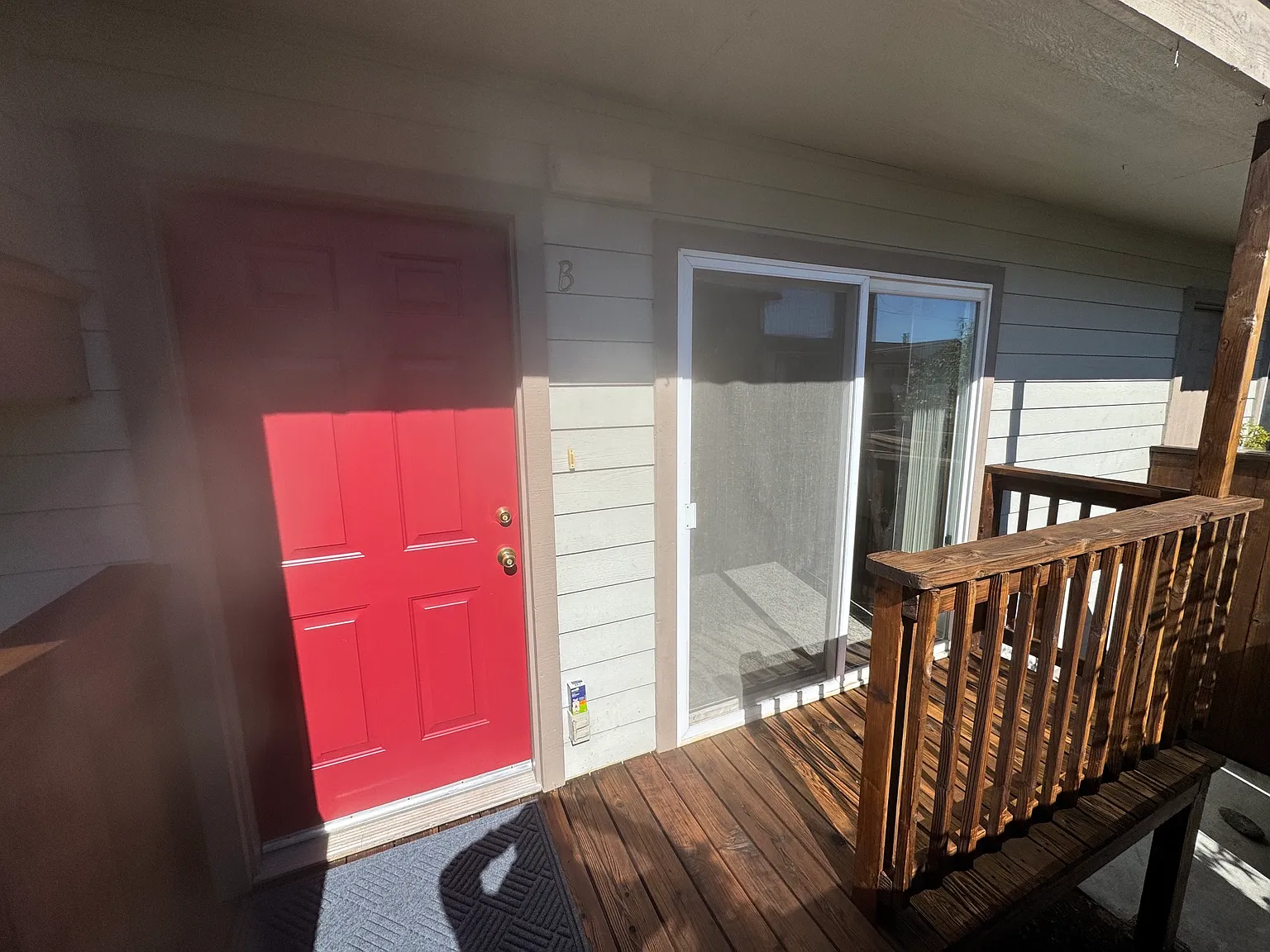 2 bed, 2.5 bath, 1000 sqft, $1,900 — Photo 1