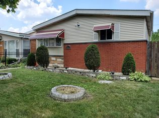 9322 S Parnell Ave, Chicago, IL 60620