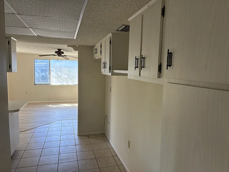 12406 Paddock Ln — Photo 10