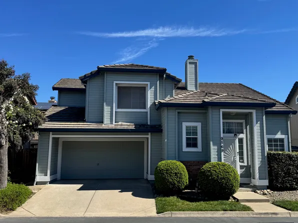 9569 Sunlight Ln, Elk Grove, CA 95758