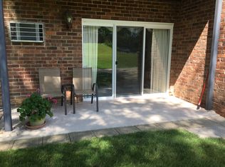 4039 Saratoga Ave APT C109, Downers Grove, IL