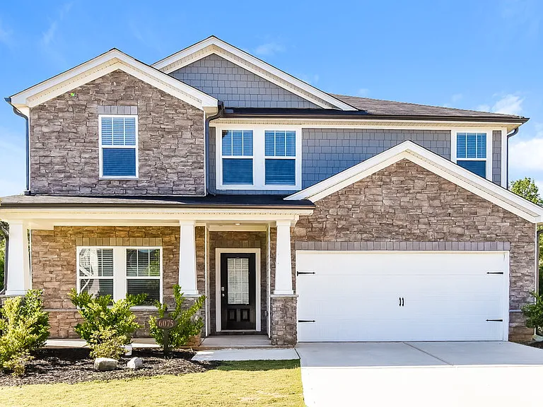 6075 Hickory Creek Ct — Photo 1