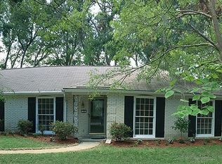 70 S Cromwell Rd, Savannah, GA 31410
