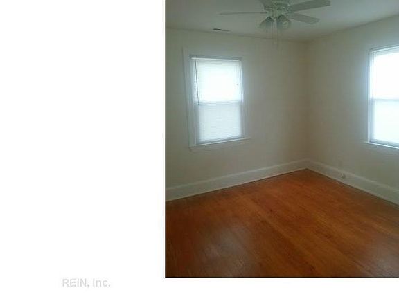 5th image of 1625 Michigan Ave