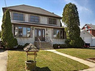 69 Maxwell Ave, Fords, NJ 08863