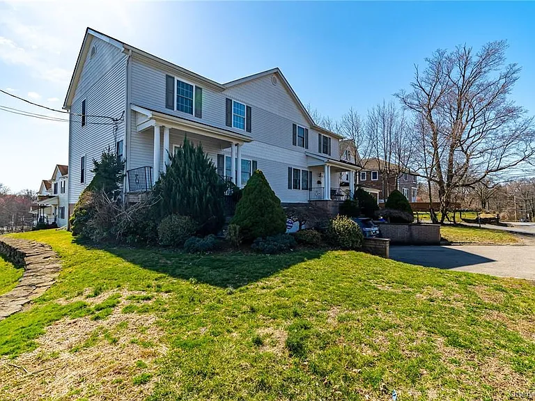 35 Harrison Ave — Photo 1