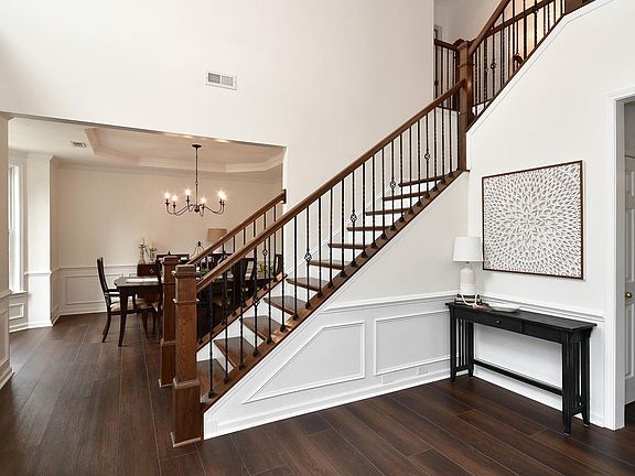 4th image of 206 Honey Crisp Way