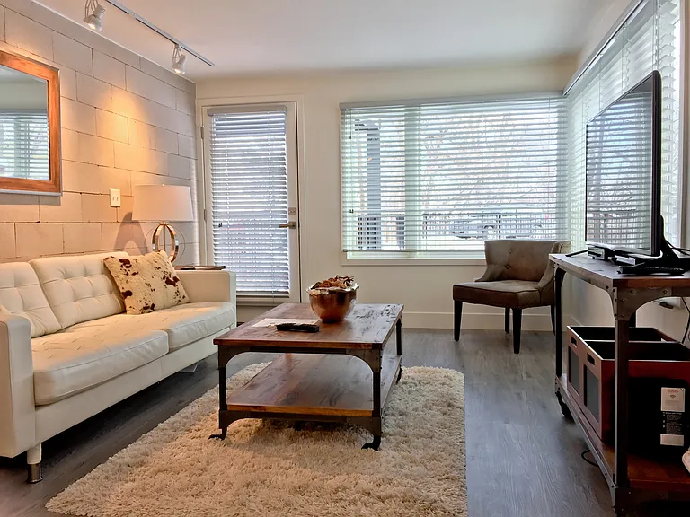 CH-Maxwell Lofts — Photo 34