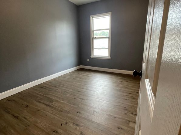 59 Pennsylvania Ave FLOOR 2