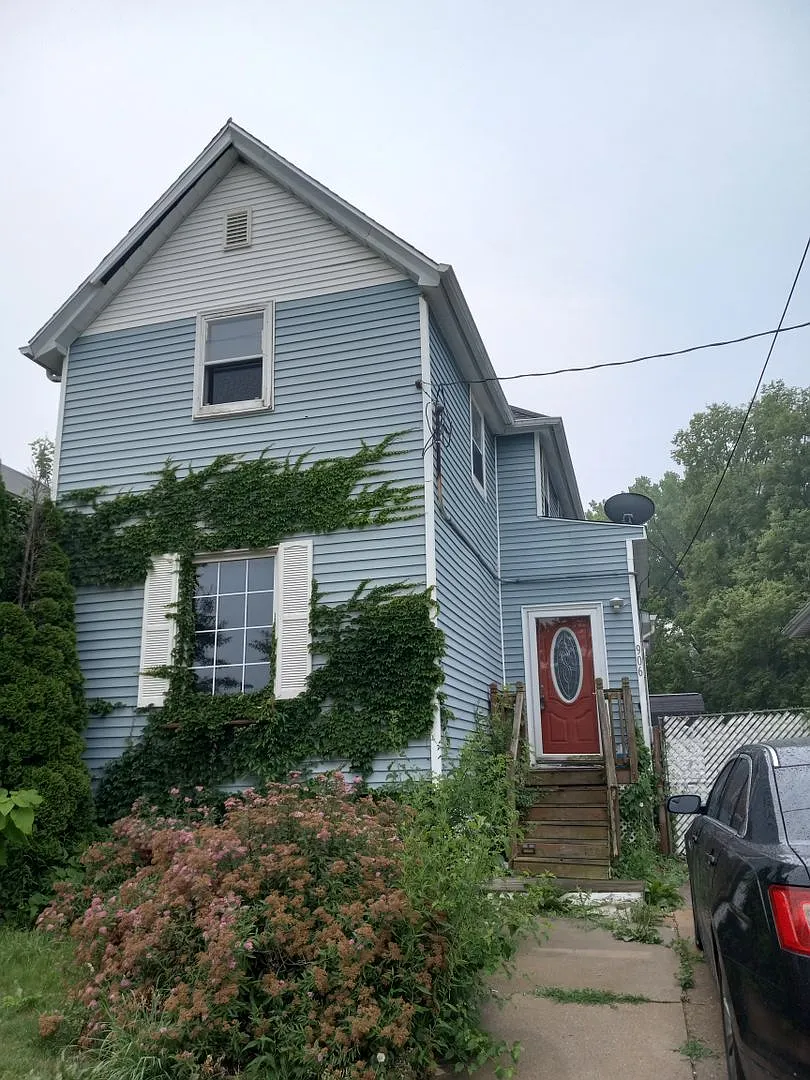 906 E Kansas St photo 1