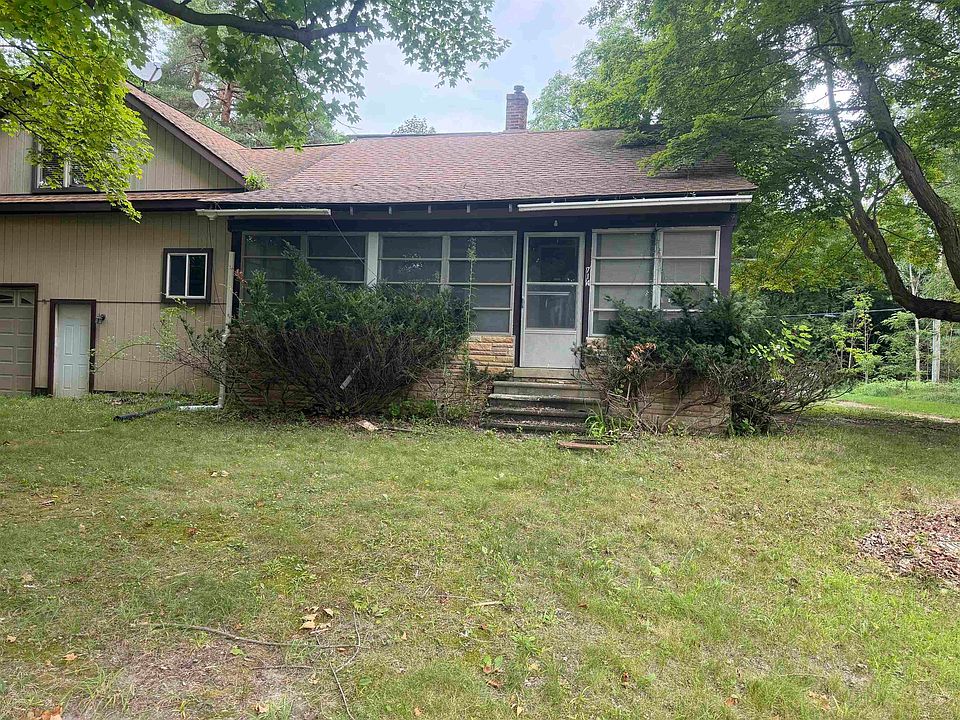 1st image of 714 N Sashabaw Rd