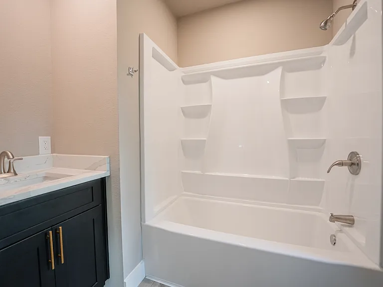 312 Avondale Ave — Photo 19