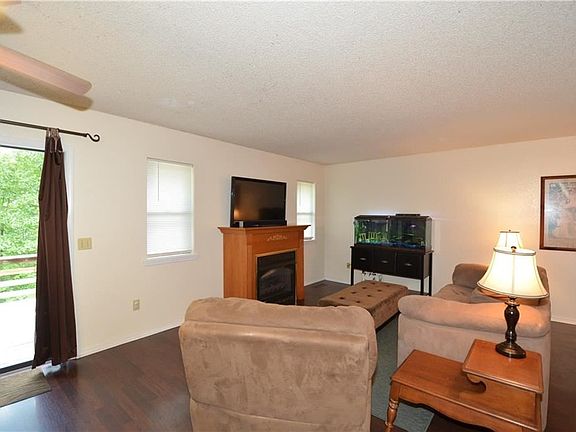 4th image of 11 Morecambe Ln