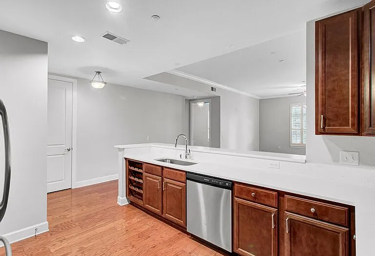 125 Pier View St #209 — Photo 4