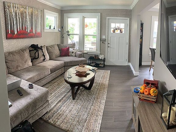3rd image of 311 Fairgrove Ave
