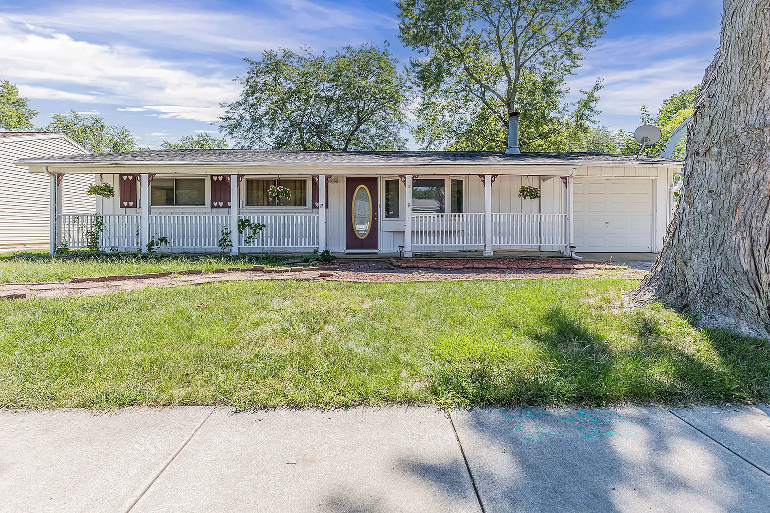 2513 Sangamon Dr photo 1