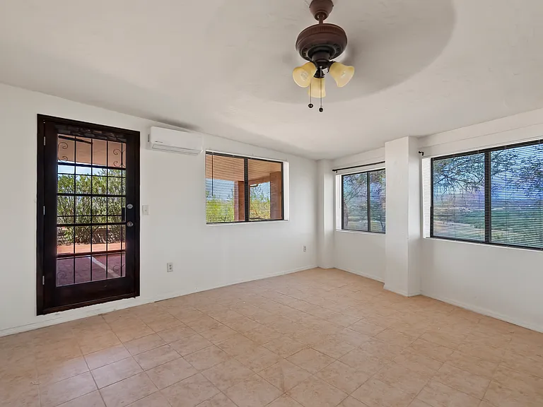 394 Cancun Ct — Photo 10