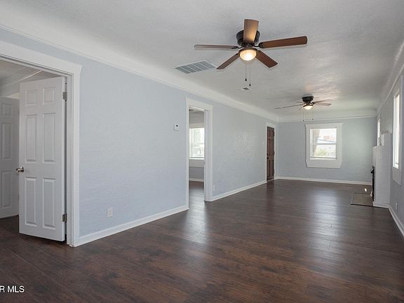 3rd image of 3411 Memphis Ave