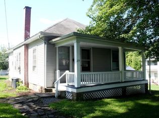 29 Penn St, Montgomery, PA 17752