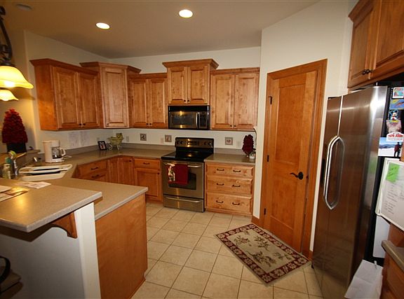 2nd image of 1511 Blue Grass Dr