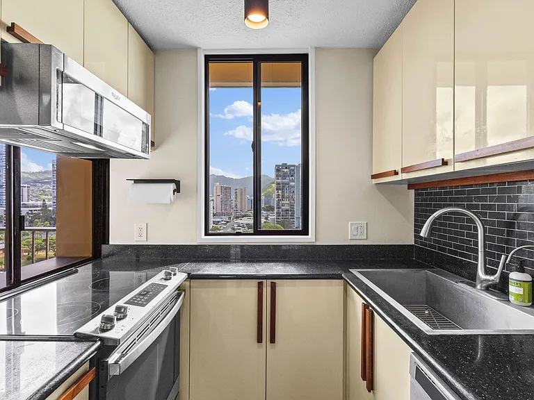 2121 Ala Wai Blvd #1203 — Photo 7