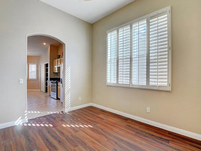 11156 Dell Cliffs Ct — Photo 6