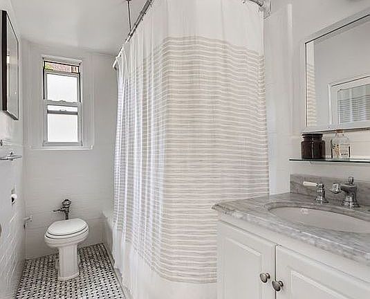 5th image of 12 E 97th St APT 2G