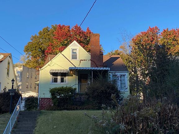 2nd image of 233 Staunton Ave SW