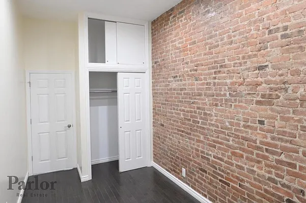 Rented by Parlor Real Estate Corp | media 19