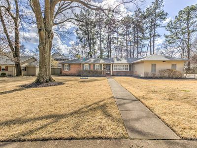 4945 Cole Rd, Memphis, TN, 38117
