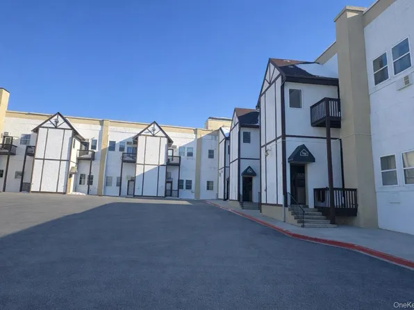 39 Church St APT 20, Port Jervis, NY 12771