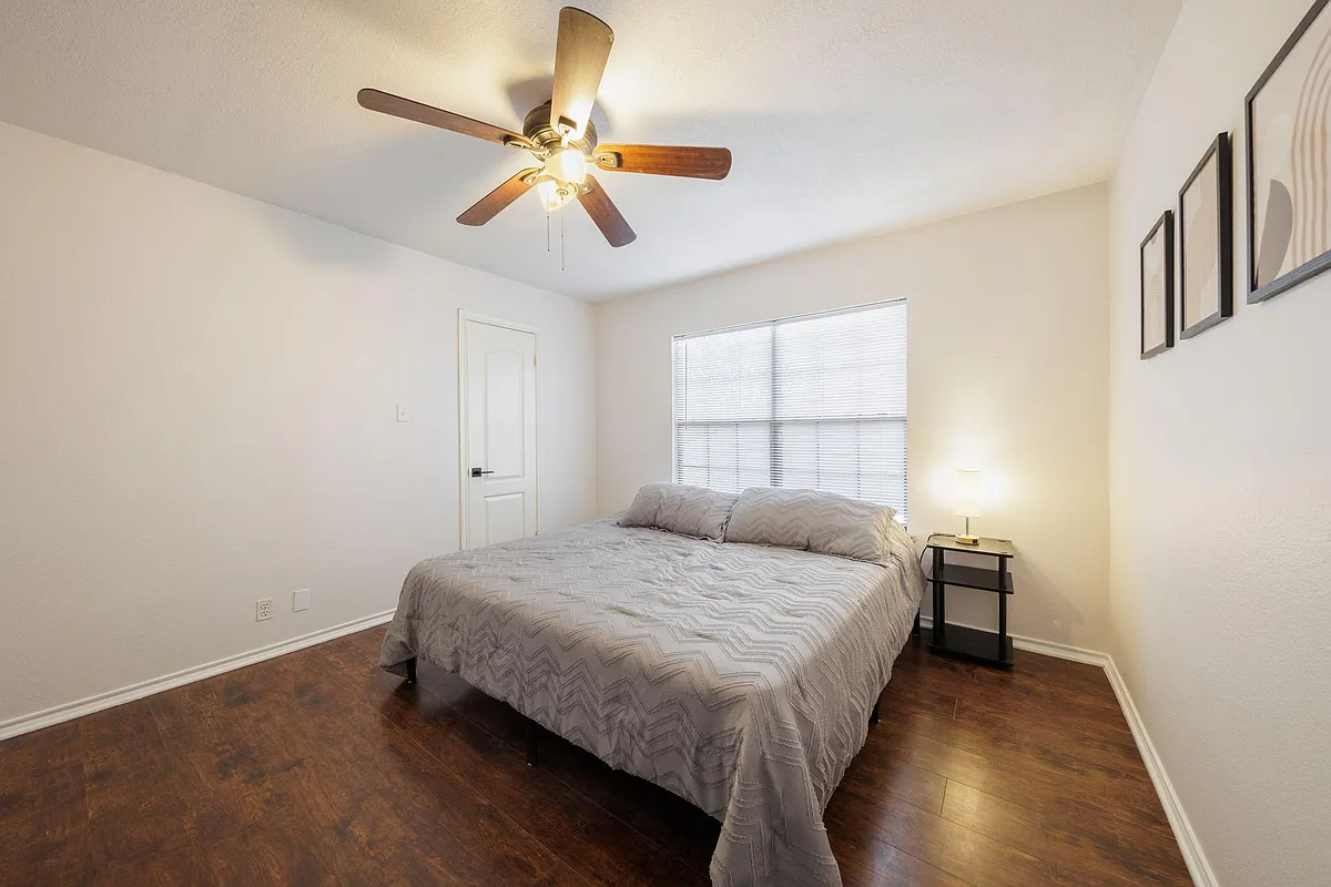 Ceiling fan - Fairfield Dr