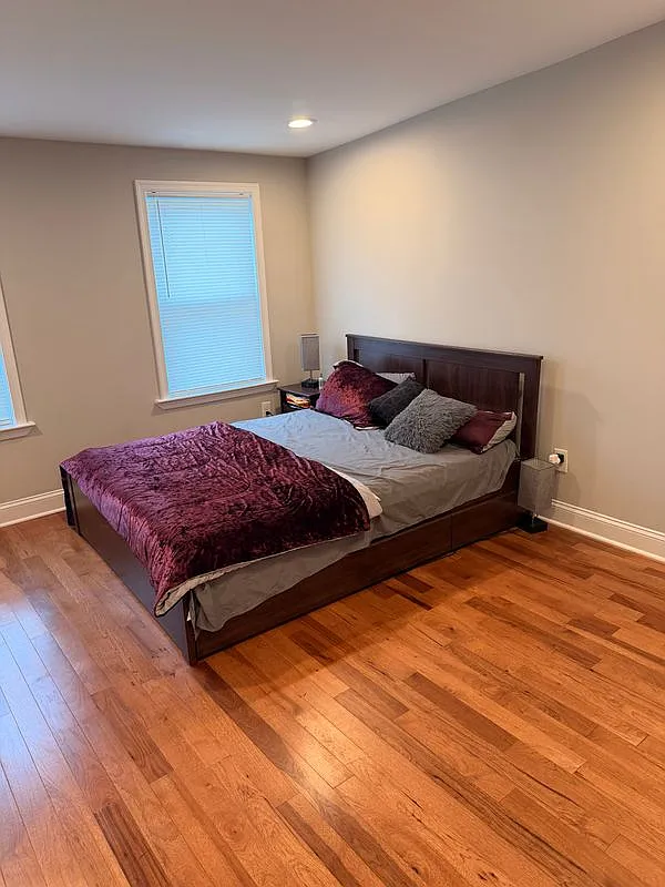 1 bed, 1.0 bath, 1600 sqft, $1,200 — Photo 2