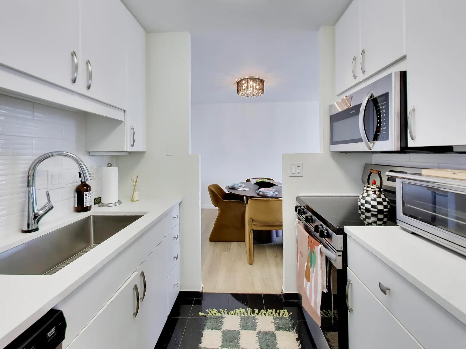 1 bed, 1000 sqft, $3,650 — Photo 4