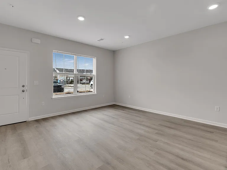 15 Wildflower Ln — Photo 4