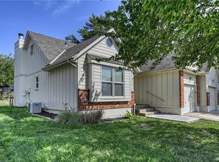 749 SE Claremont St, Lees Summit, MO 64063